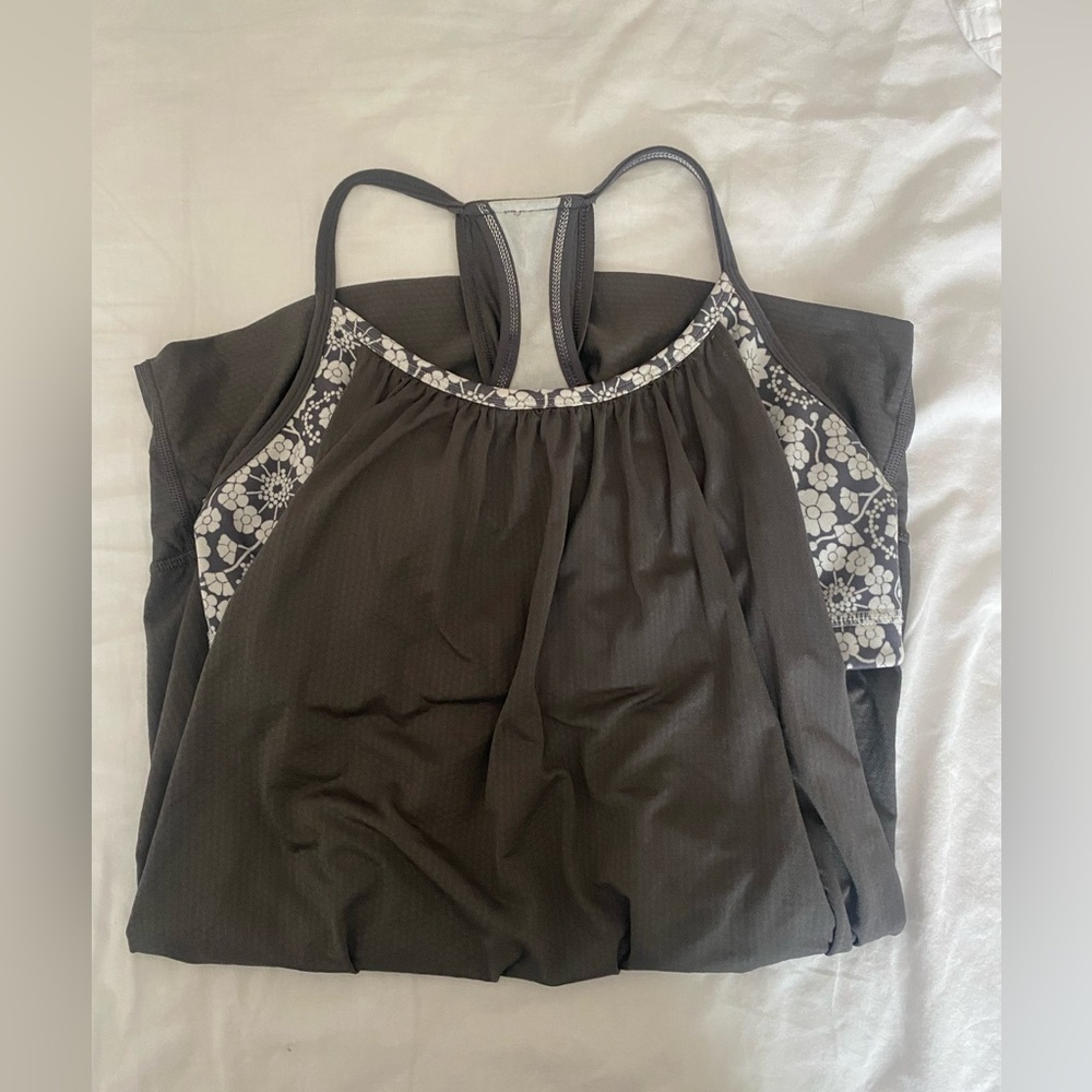 Lululemon tank top